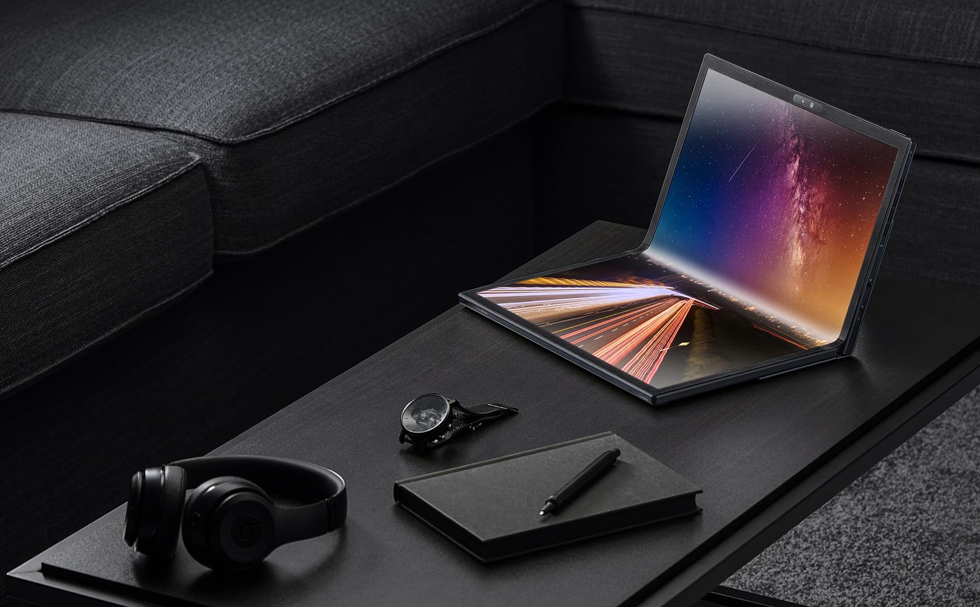 ASUS ZENBOOK 17 FOLD OLED