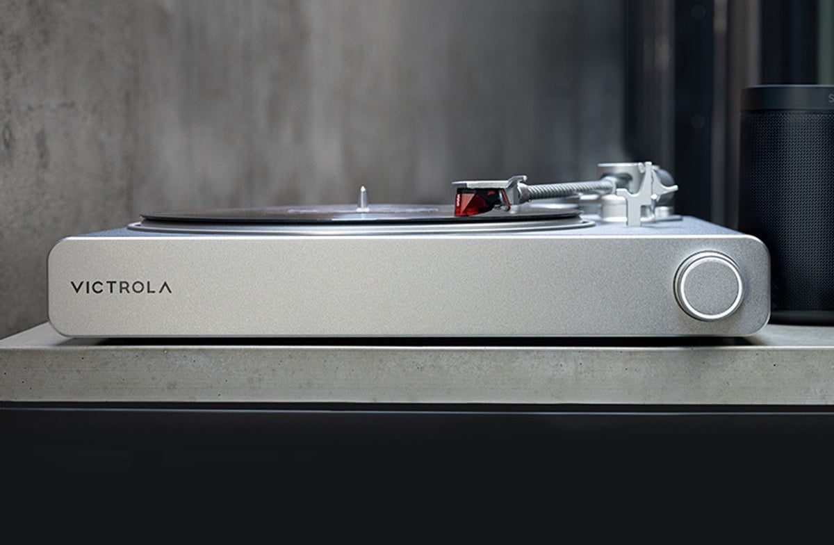 VICTROLA STREAM CARBON TURNTABLE